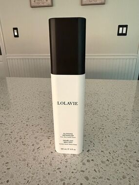 Lolavie Glossing Detangler - New